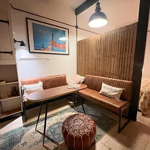 Bb The Warehouse Bed & Breakfast Zandvoort